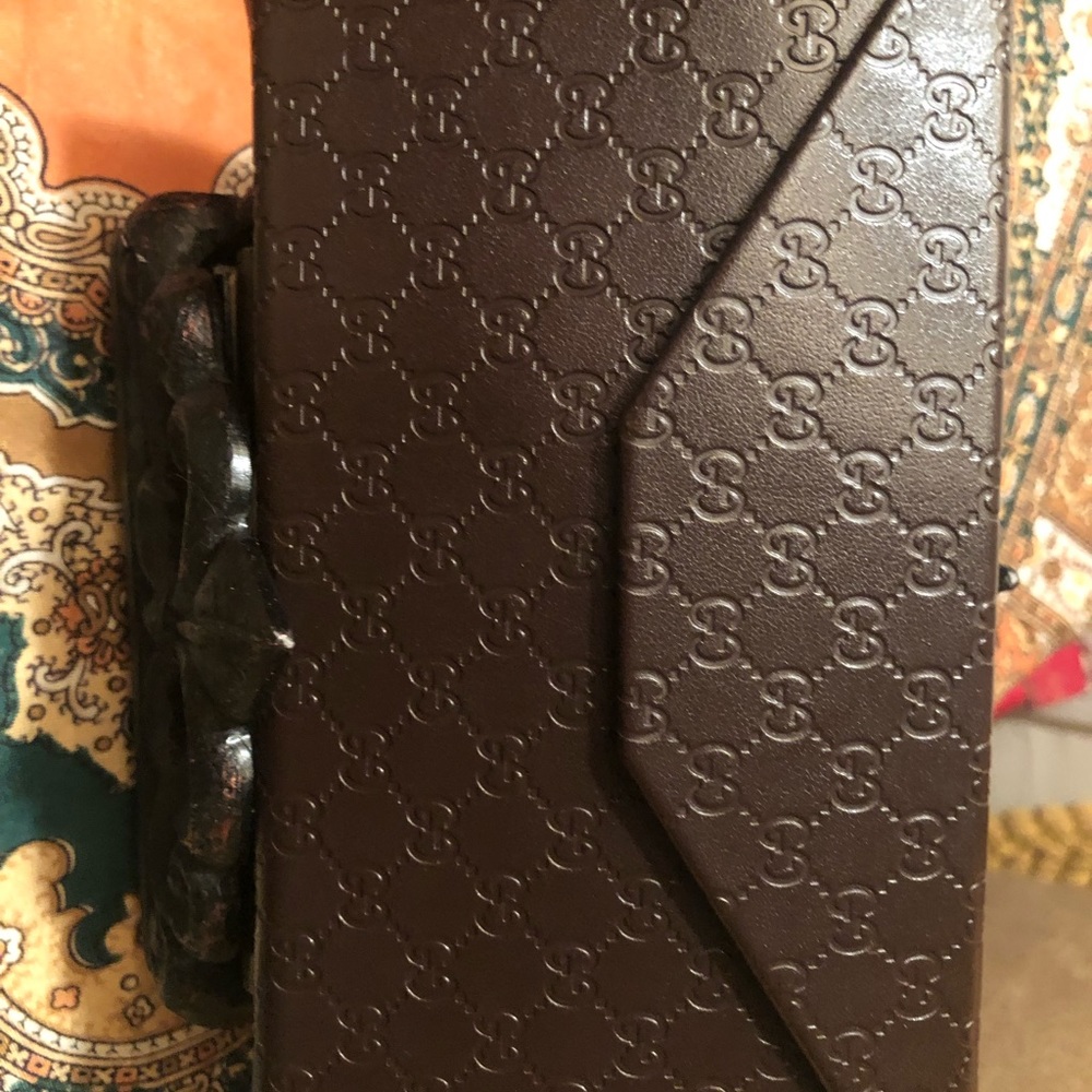 Gucci sunglass case